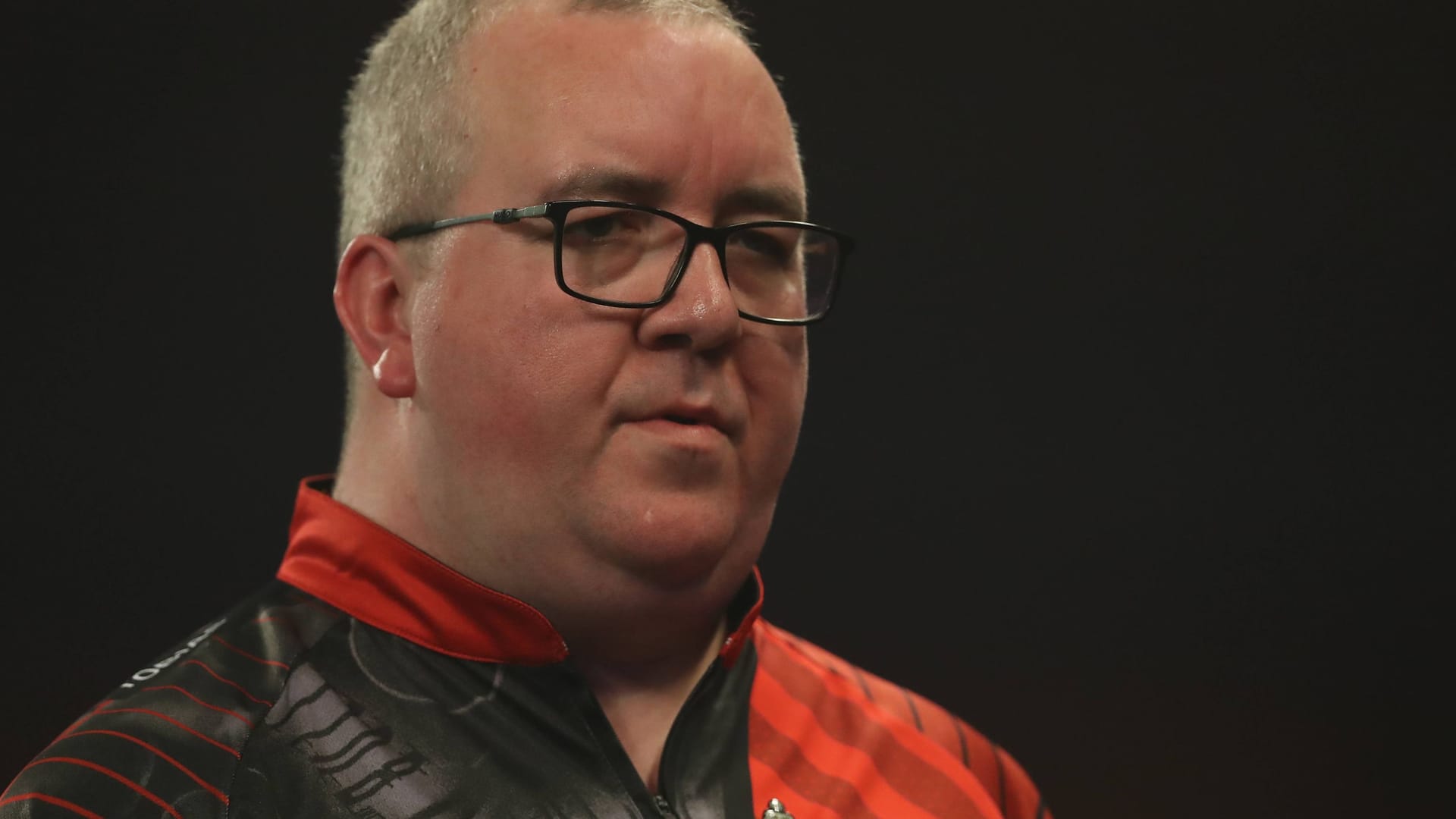Stephen Bunting: He won the second round match against Nitin Kumar 3-0.