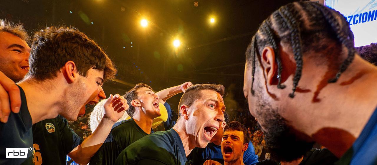Alba Berlin before the game against Frankfurt