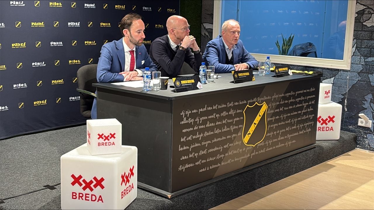 Remco Oversier during the press conference in which it was announced that NAC will have a long lease on the stadium (photo: Ronald Sträter).