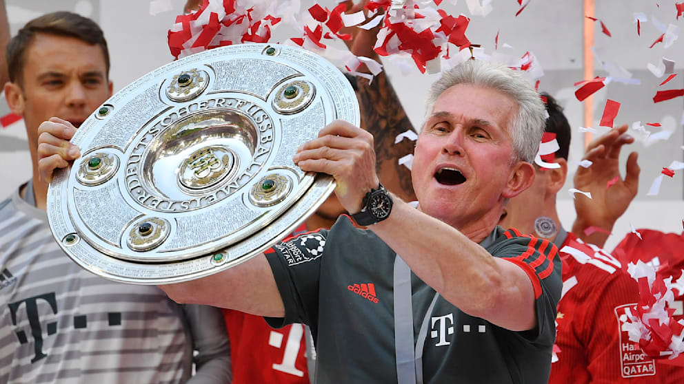 Jupp Heynckes (damals 73) holte mit den Bayern 2018 die Meisterschale