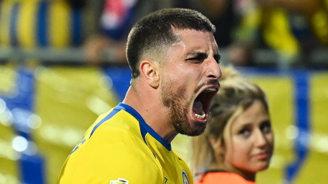 Fabio Di Michele Sánchez is celebrating: His contract with Eintracht Braunschweig has been extended.