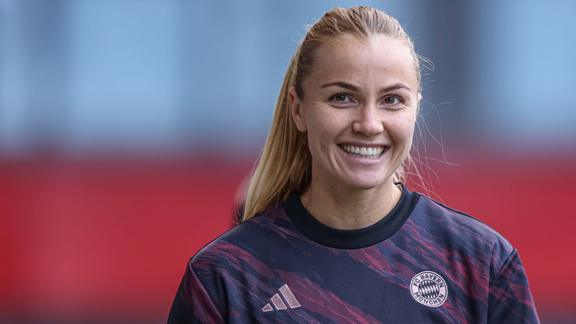 Glódís Perla Viggósdóttir: The Icelandic woman said yes.