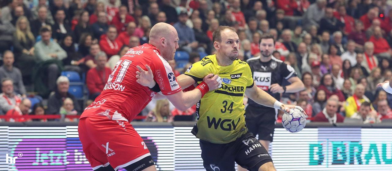 Arnar Freyr Arnarsson from MT Melsungen against Stuttgart
