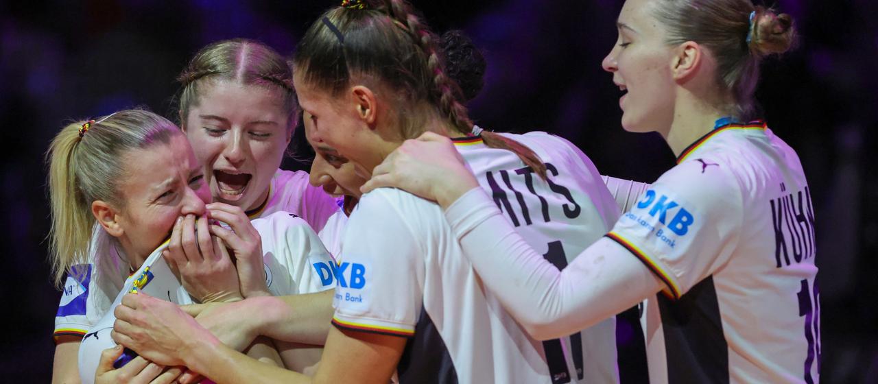 Vice world champion Germany at the award ceremony