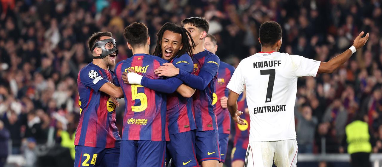 Barcelona's Jules Kounde celebrates his goal 