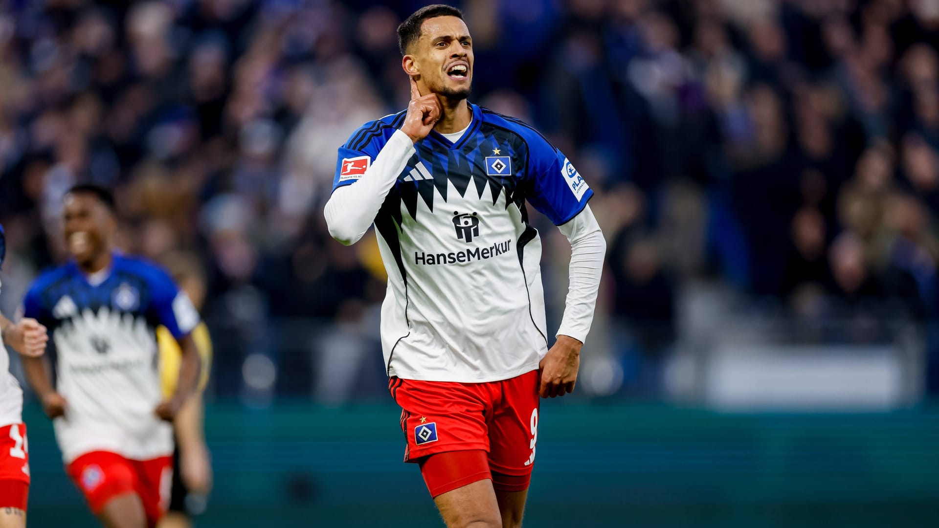 HSV professional Robert Glatzel: The 31-year-old striker is out for the time being with a torn muscle fiber.
