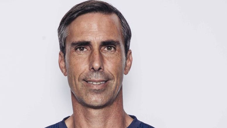Fernando Martín: The coach of the 2nd women's team has died.