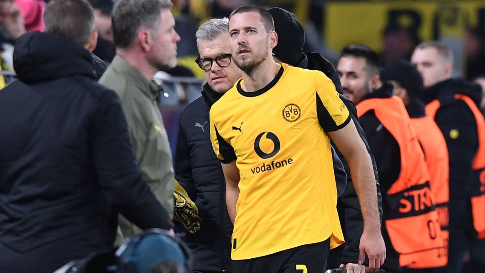 Banger view: Waldemar Anton during his substitution in the game against Bodö/Glimt. Banger view: Waldemar Anton during his substitution in the game against Bodö/Glimt.