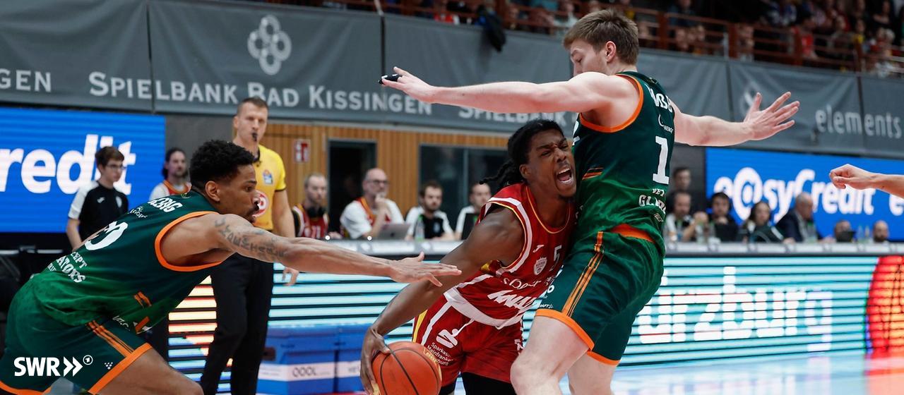 The top game in the Basketball Bundesliga between Trier and Würzburg was a highly intense game.