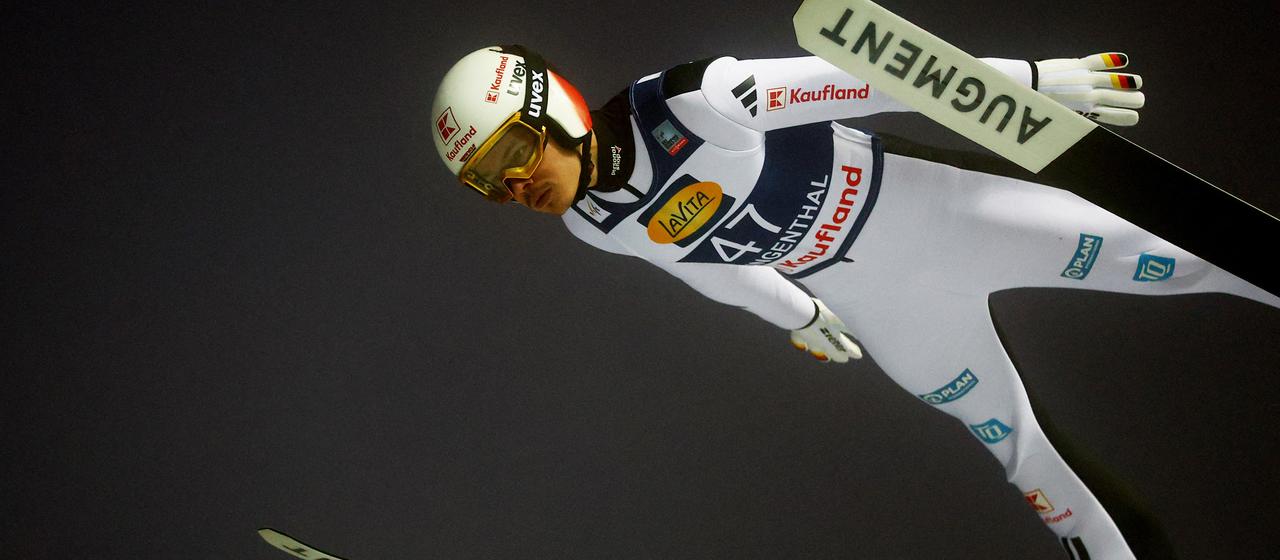 Ski jumper Philipp Raimund in the air