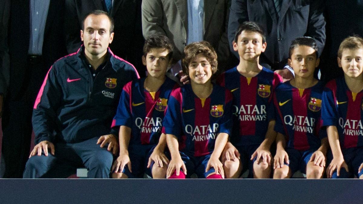 Antoniu Roca is the first player starting from the left