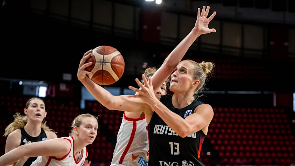 Die Basketballerinnen um Leonie Fiebich (25) haben 2026 eine Heim-WM