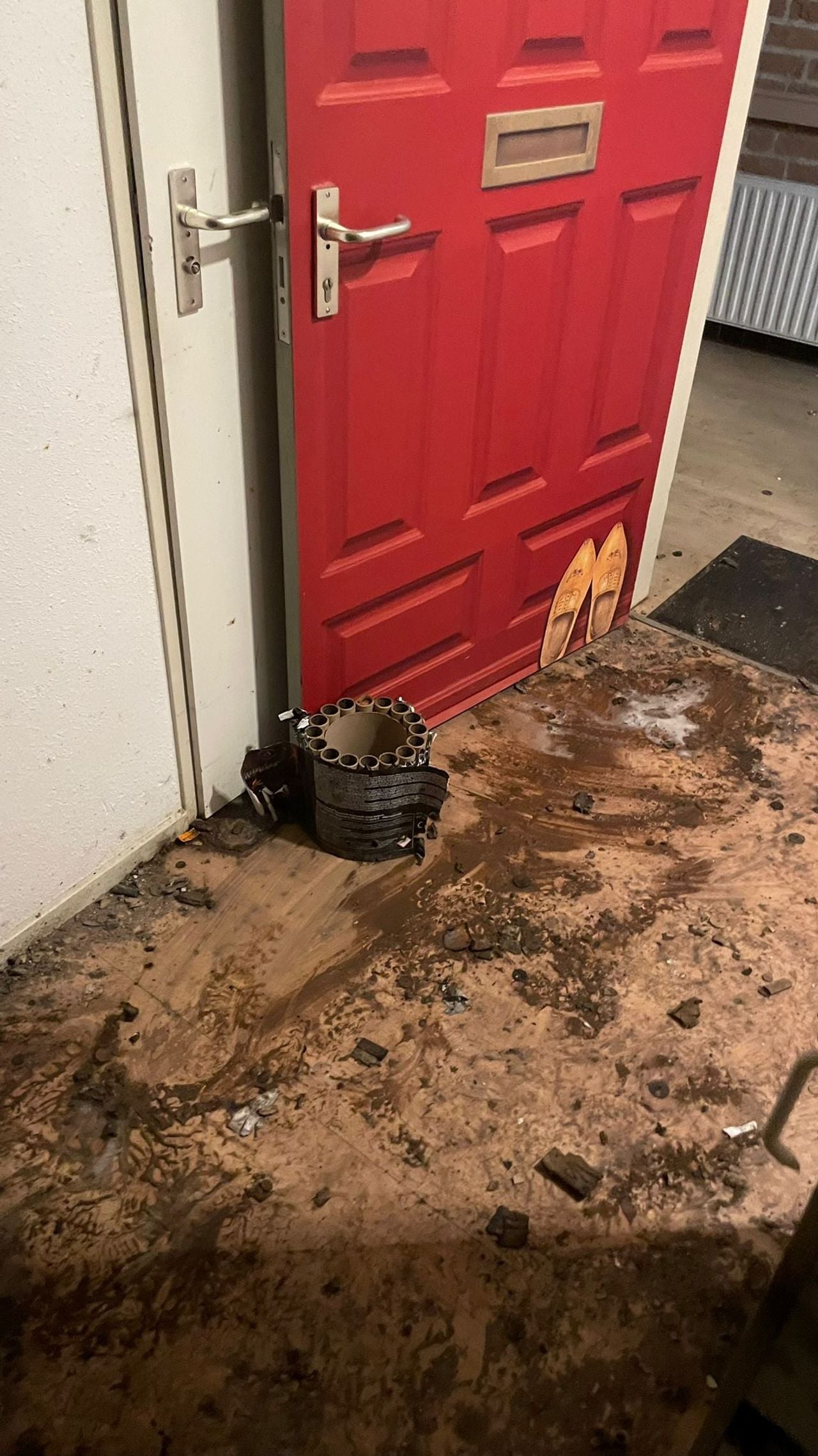 Heavy fireworks were thrown into the house (private photo).