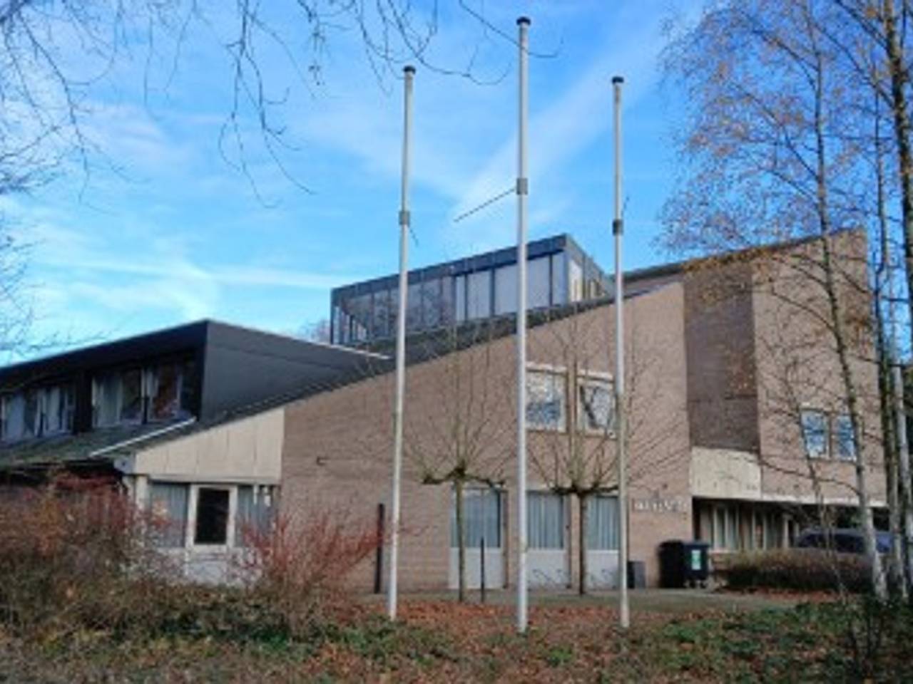 https://api.omroepbrabant.nl/img/f/$width$/$height$/0.50/0.50/cmV2aXNpb25zLzQ4MDIxNTMtMS5qcGc_c2U9MjA0NS0wMS0wMVQxMCUzQTQwJTNBMDBaJnNpZz14aXR 1RXRPN1FyZDNWZ0phZThId2RNdmZoeVg5d1RleFNGV2JMNXh0SEZ3JTNEJnNwPXImc3ByP Wh0dHBzJnNyPWImc3Q9MjAyNS0wMS0wMVQxMCUzQTQwJTNBMDBaJnN2PTIwMjAtMTAtMDI=