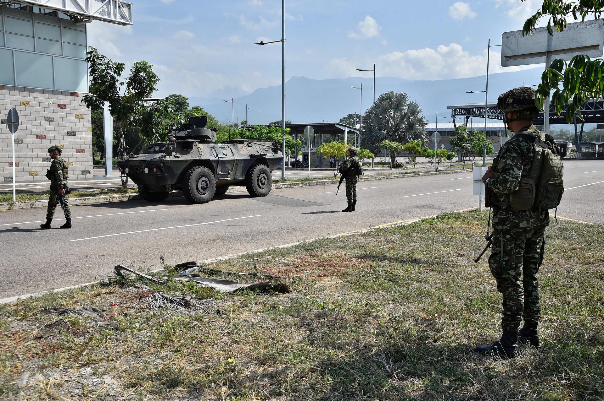 Additional soldiers were stationed at the Colombian border bridge to Venezuela this weekend.