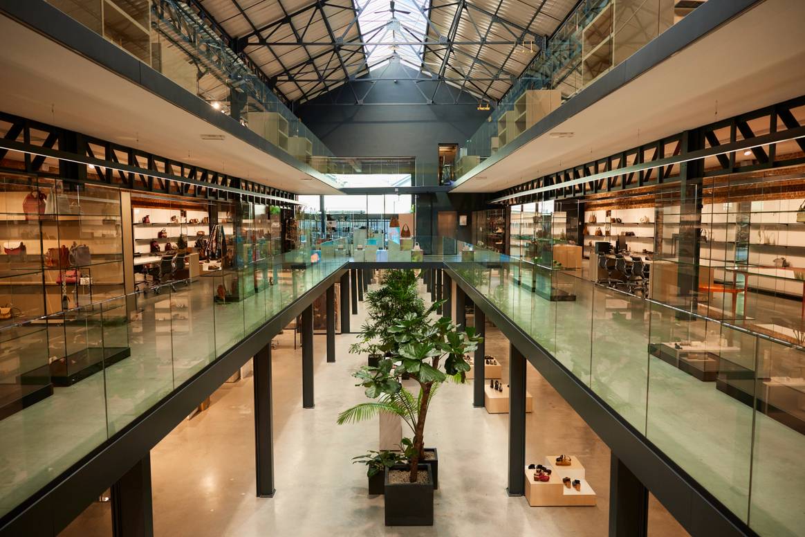 Fashion Club 70 Showroom