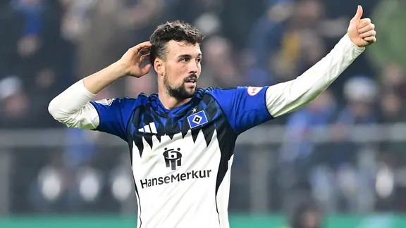 Jonas Meffert from Hamburger SV 