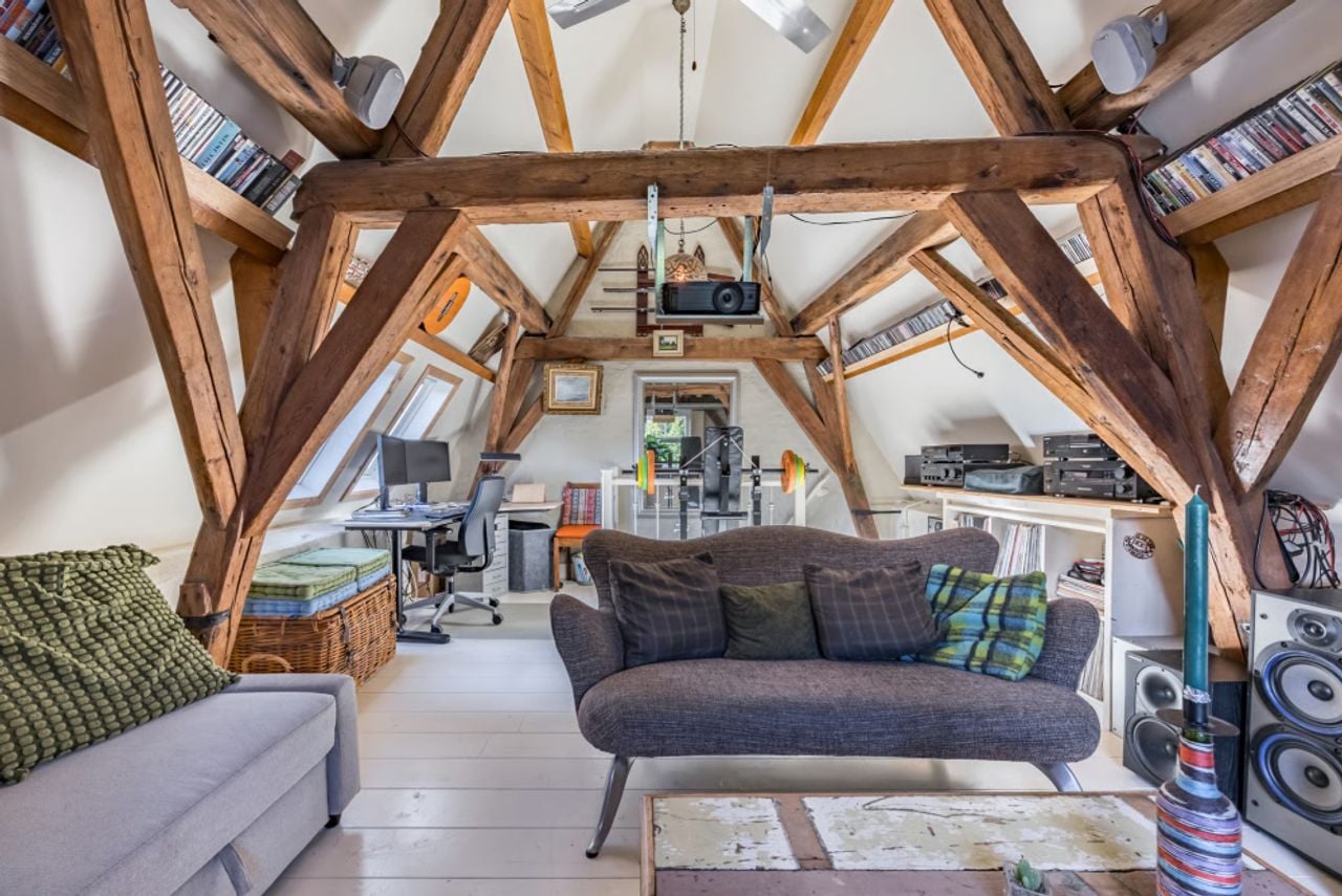 The lounge room (photo: Hans Janssen Makelaars Grave).