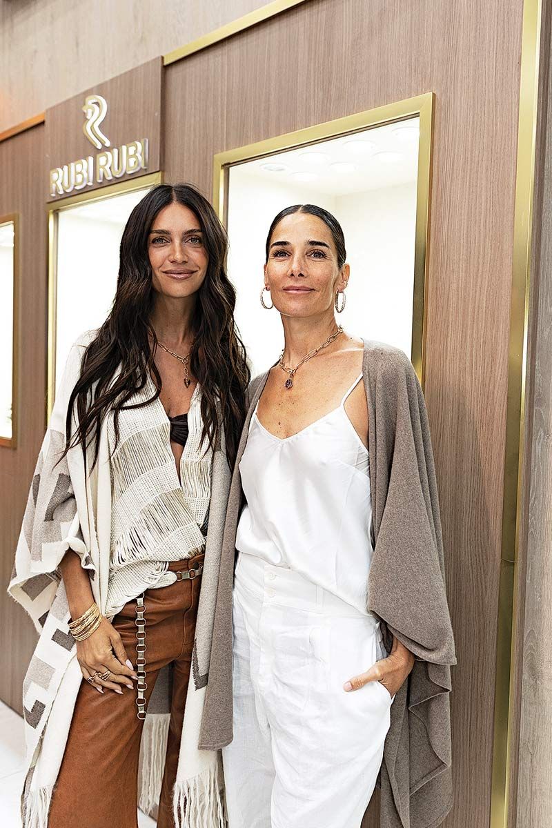 Zaira Nara and Juana Viale