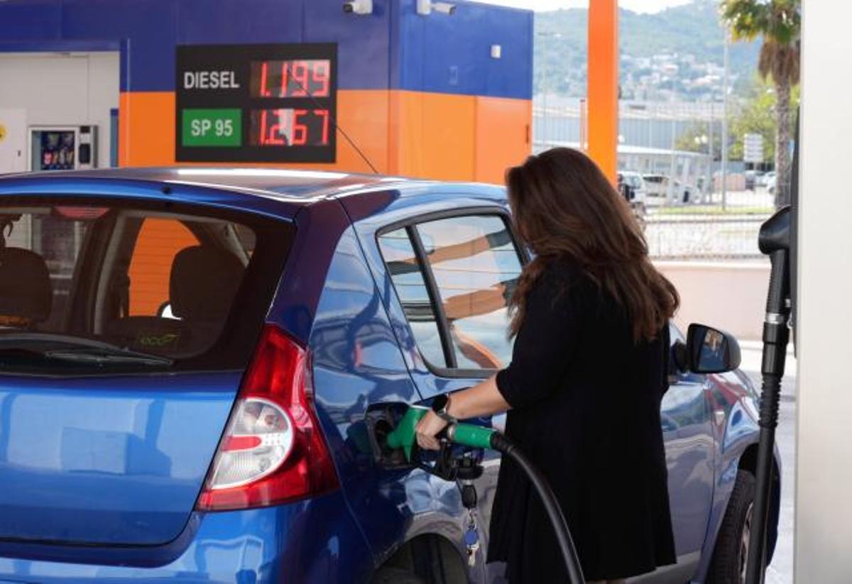Explosion at a gas station in Tarragona, this Monday early afternoon.