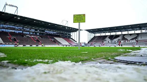 Snow in the Millerntor Stadium 