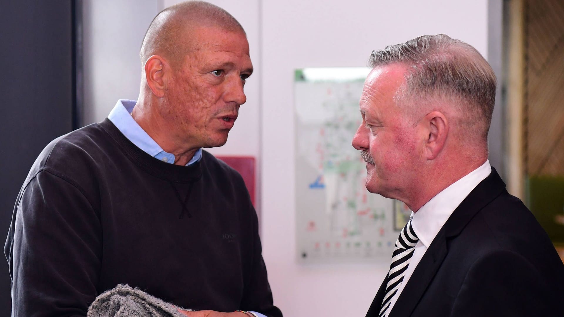 Christian Ziege (left) in August 2025 with the then Gladbach managing director Roland Virkus: Back at the club. Christian Ziege (left) in August 2025 with the then Gladbach managing director Roland Virkus: Back at the club.