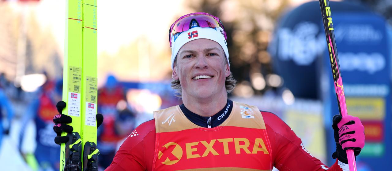 Johannes Hoesflot Klaebo celebrates his victory at the Tour de Ski