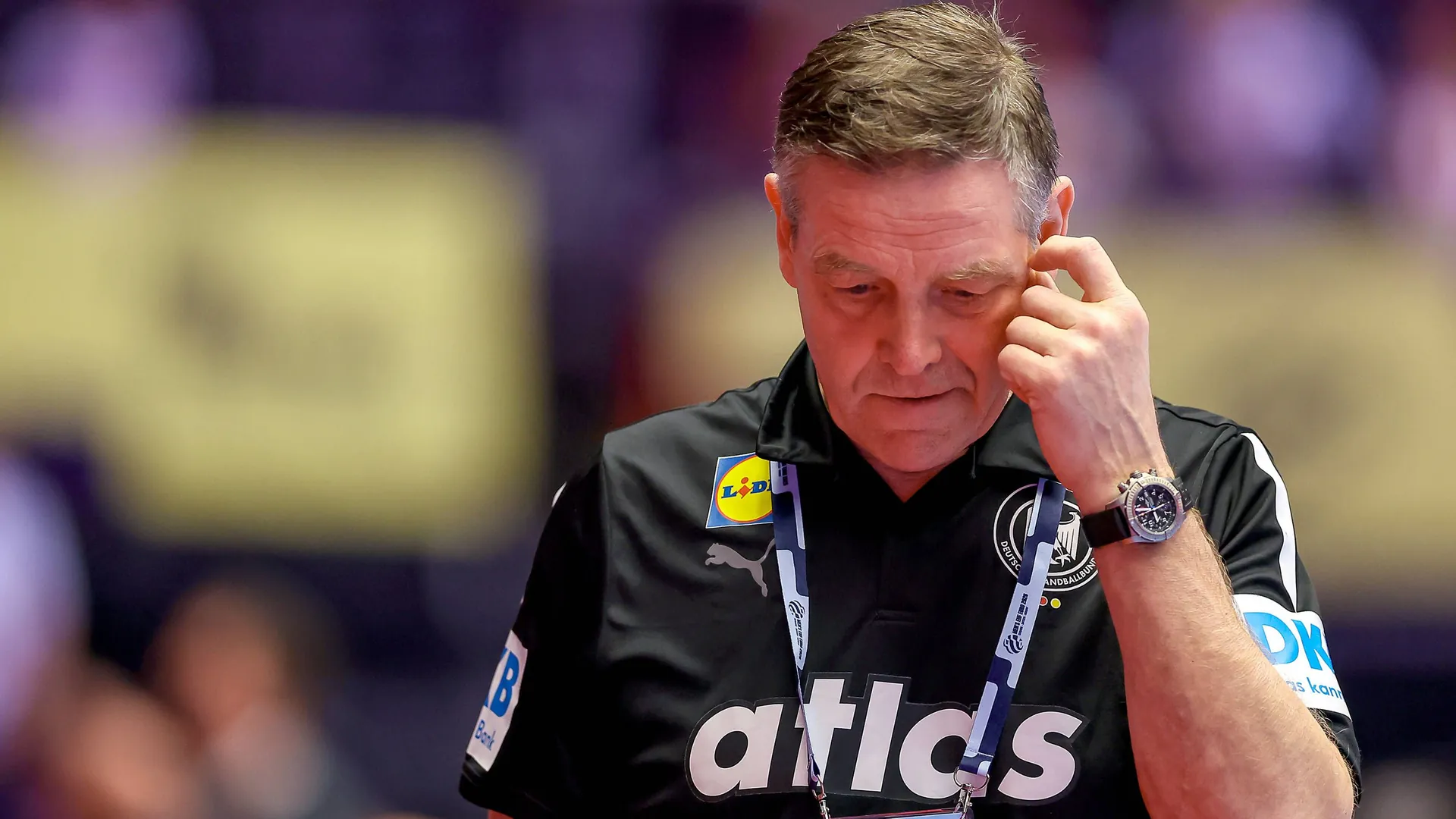 Alfred Gíslason: The national coach has been criticized after the Serbia defeat. Alfred Gíslason: The national coach has been criticized after the Serbia defeat.