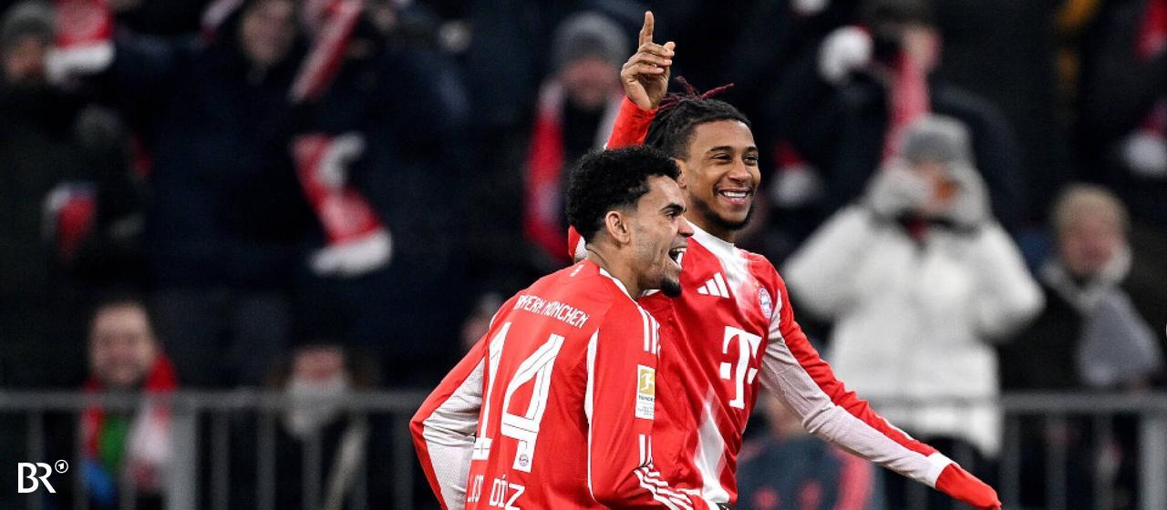 Michael Olise and Luis Diaz cheer together in the game against Wolfsburg