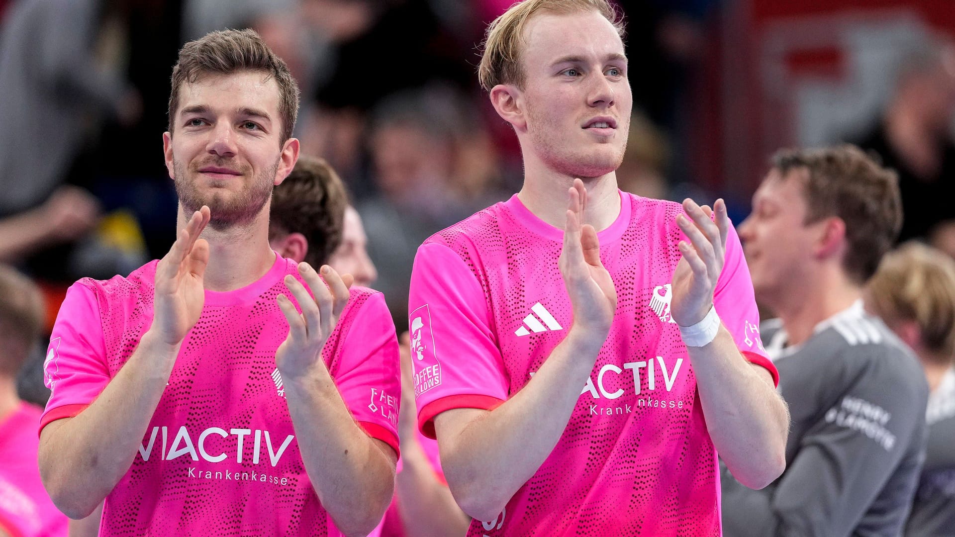 Nik Kerner (r.) and Anton Pöhling are happy about the 13-2 victory over Belgium