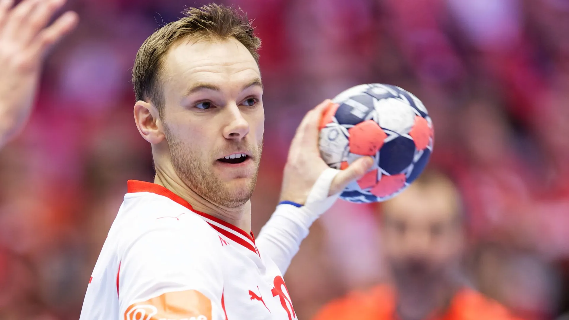 Mathias Gidsel: The world handball player and his team are in the semi-finals. The only thing that is unclear is whether he will be first or second.