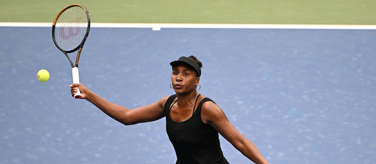 Venus Williams in doubles during the quarterfinals at the USTA Billie Jean King National Tennis Center