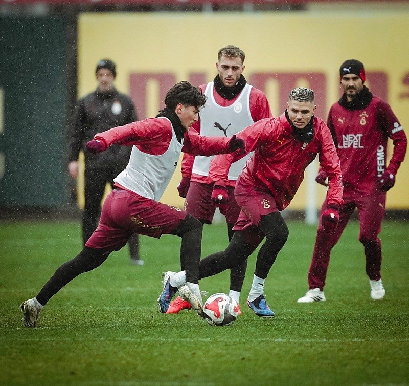 What time is the Galatasaray-İstanbulspor match?