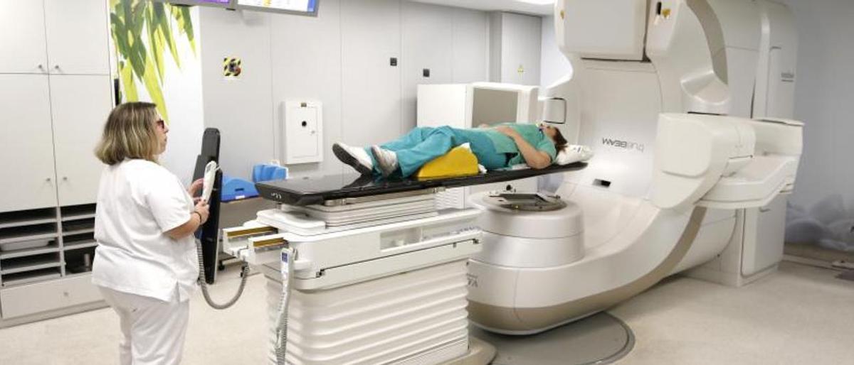 A patient receives radiotherapy.