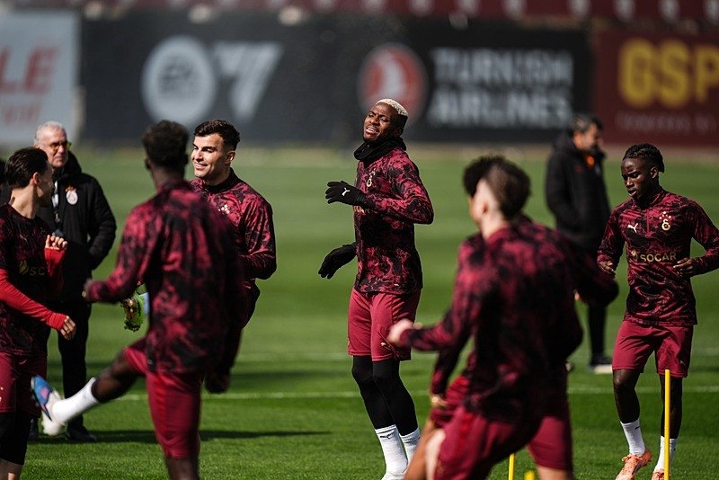 What time is the Juventus-Galatasaray match?
