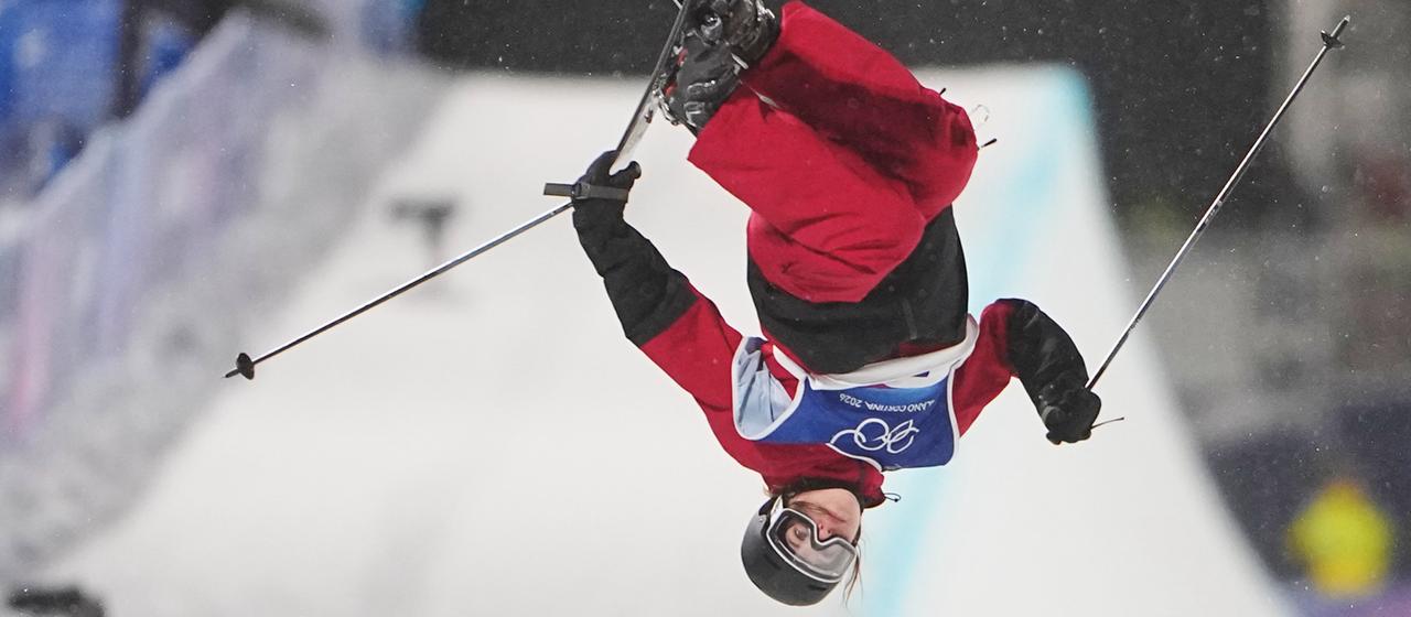 Canada's Cassie Sharpe falls in the halfpipe during qualifying