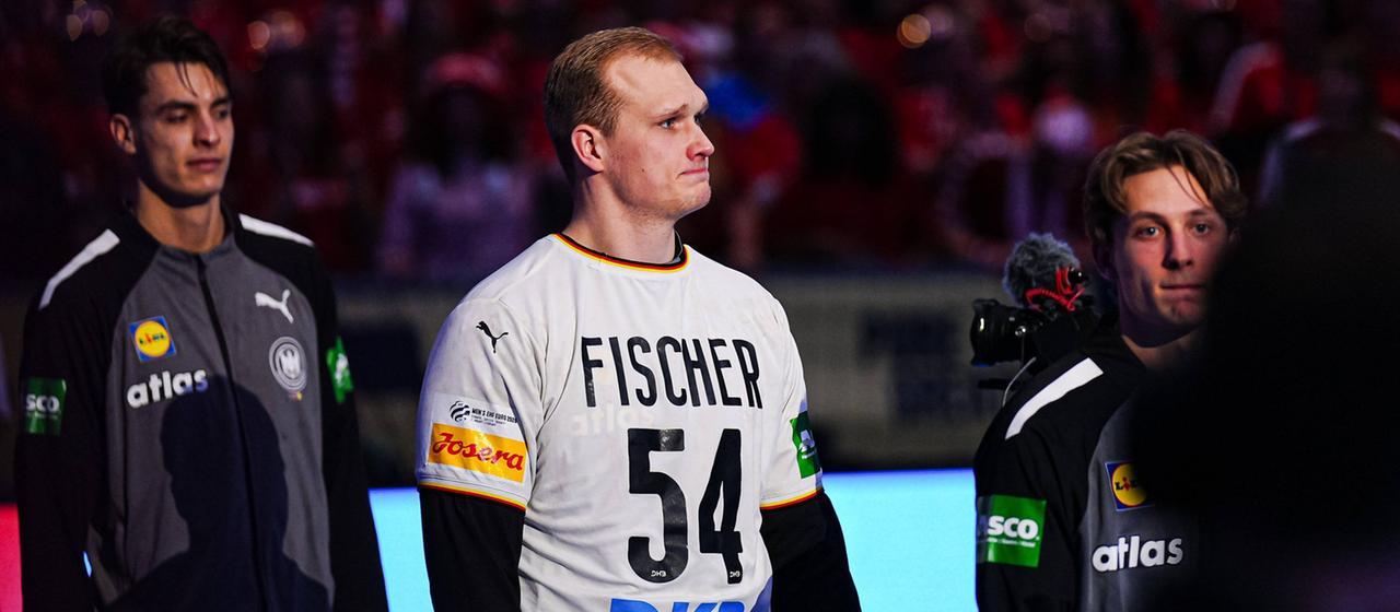 David Späth at the award ceremony wearing Justus Fischer's jersey