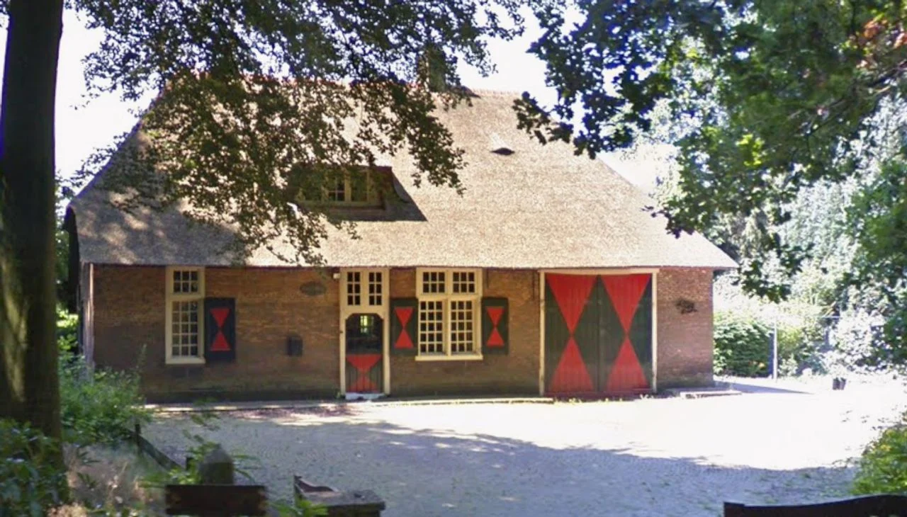 This is what the monumental farm looked like (photo: Google Maps).
