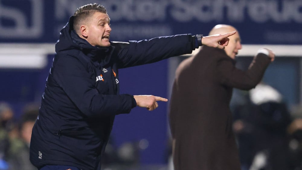 Assistants Michael Dingsdag and Hidde van Boven leave FC Volendam