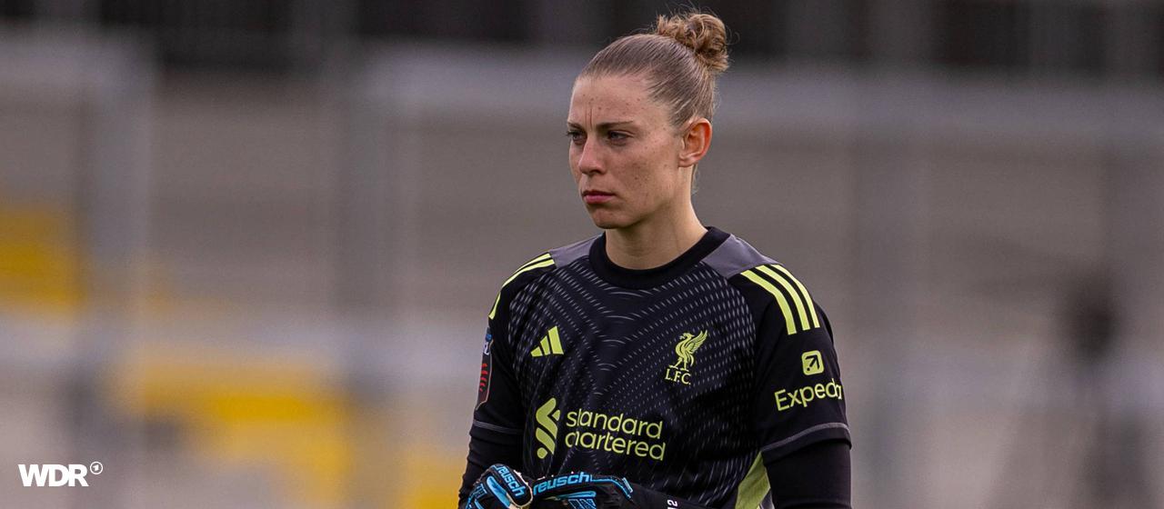 Rafaela Borggräfe in the Liverpool FC jersey