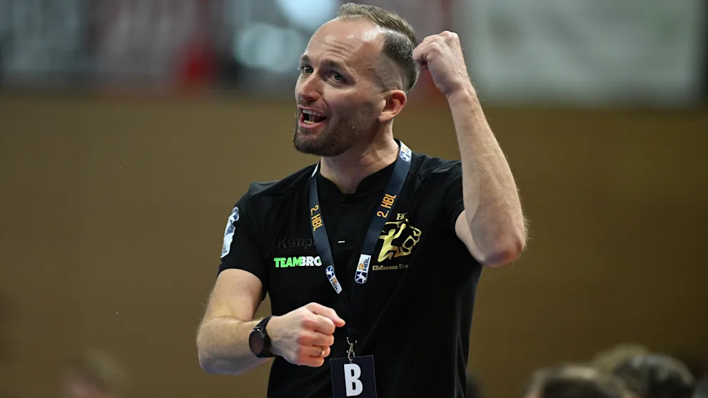 HCE-Trainer André Haber bejubelte den irren Sieg krankheitsbedingt auf dem heimischen Sofa