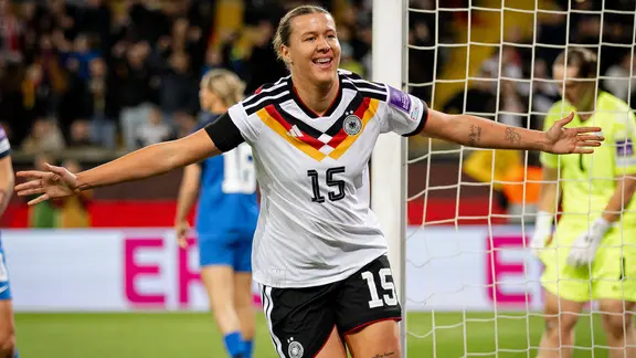 Germany's national player Larissa Mühlhaus | picture alliance / Gonzales Photo/Inaki Esnaola | Gonzales Photo/Inaki Esnaola Germany's national player Larissa Mühlhaus