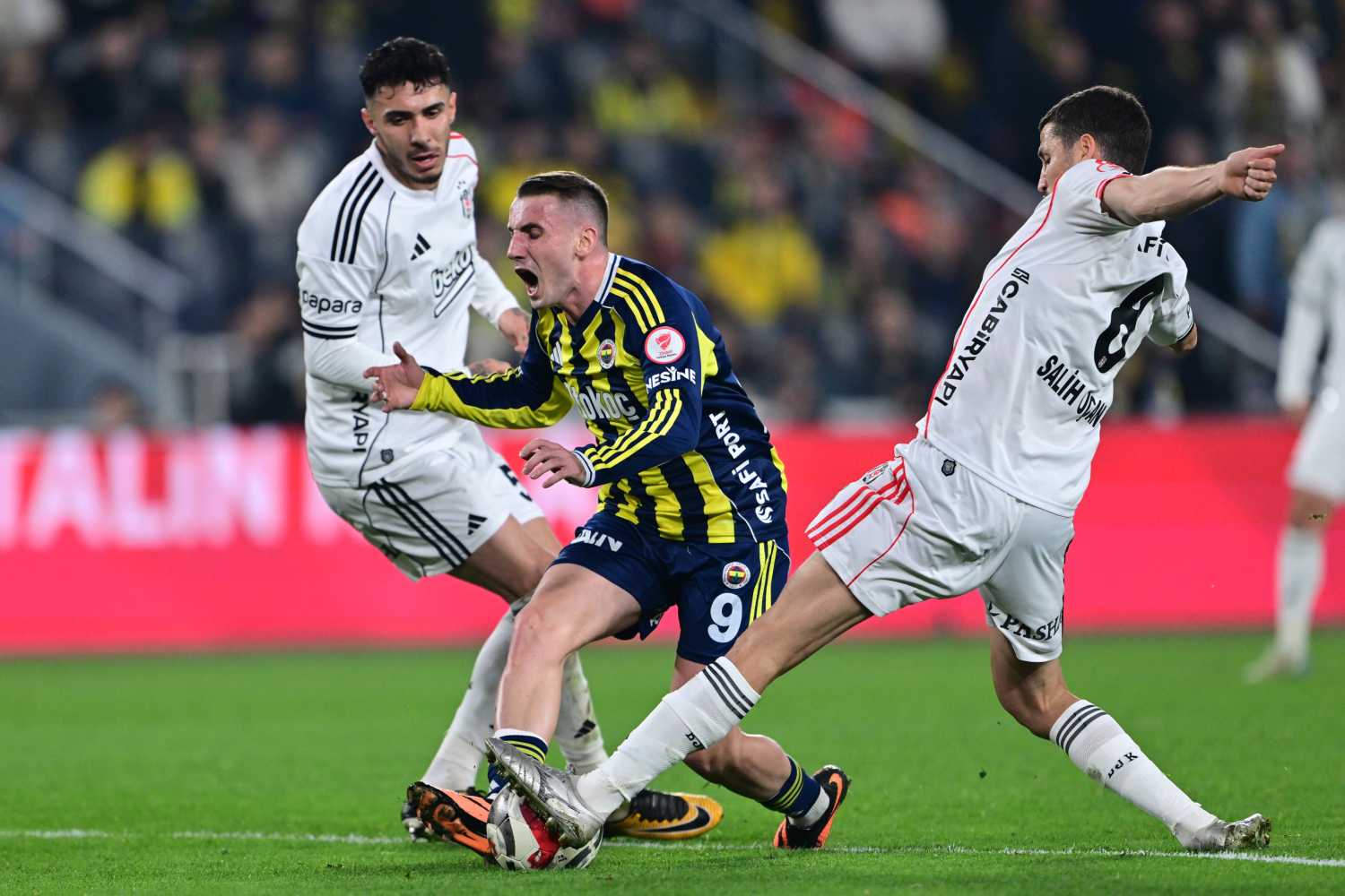 Beşiktaş and Fenerbahçe are face to face for that star in the transfer! Will meet with manager