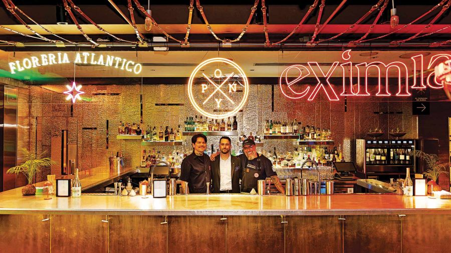 Bar