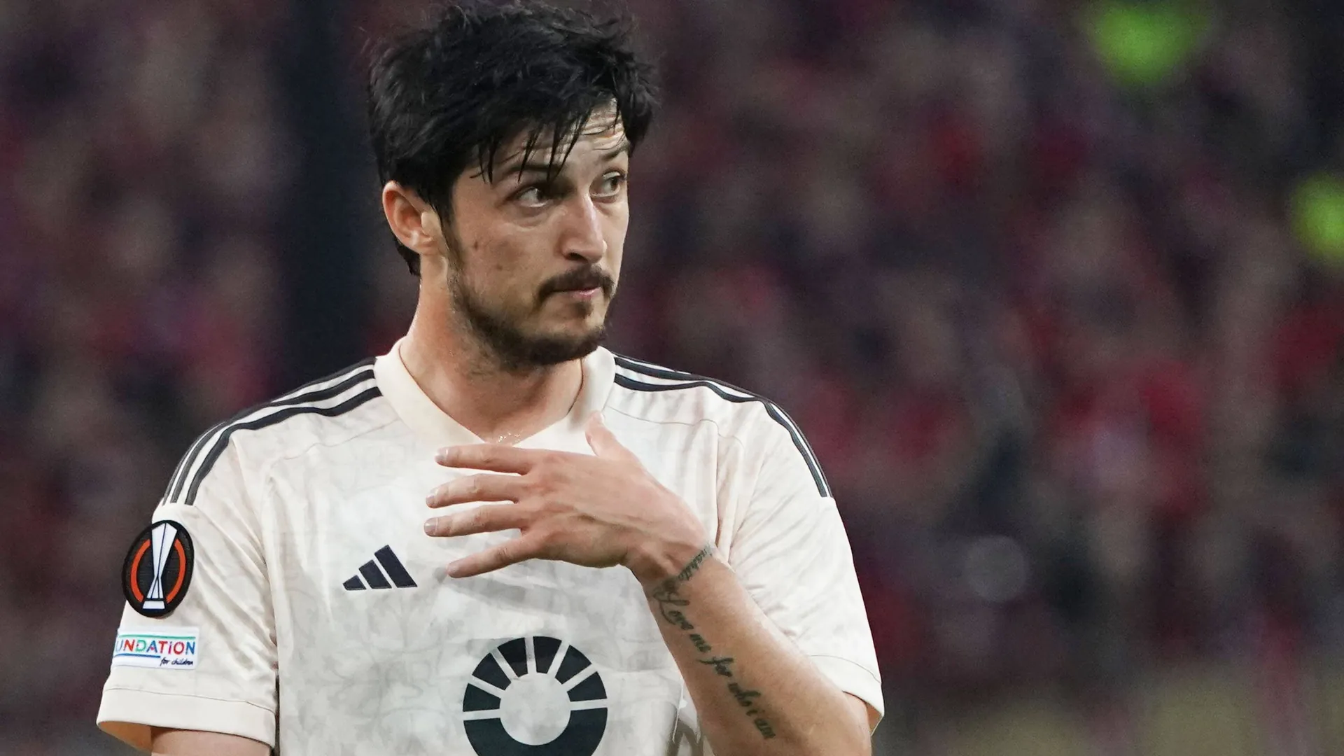 Sardar Azmoun: The Iranian striker is currently going through a difficult time.