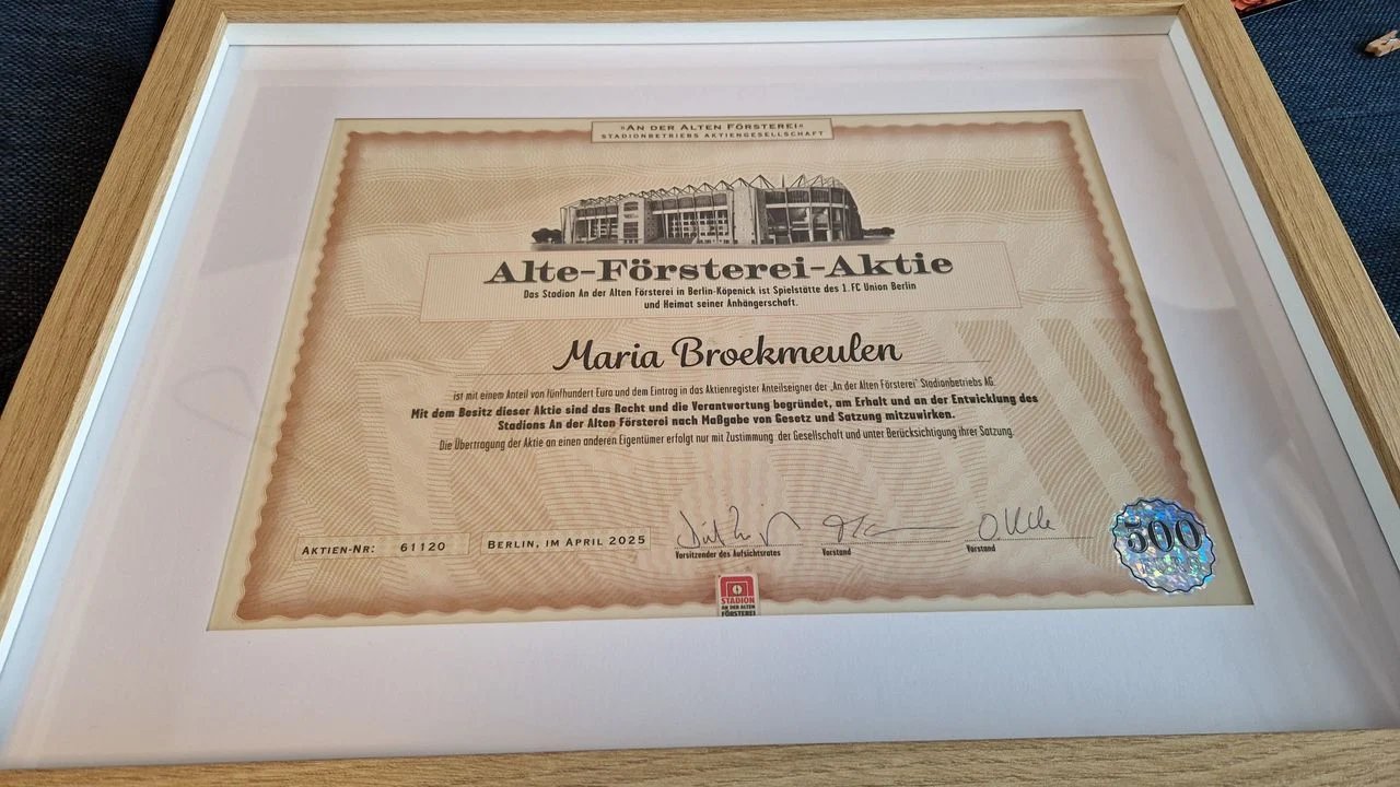 Proof that Marieke is the owner of part of the new stadium