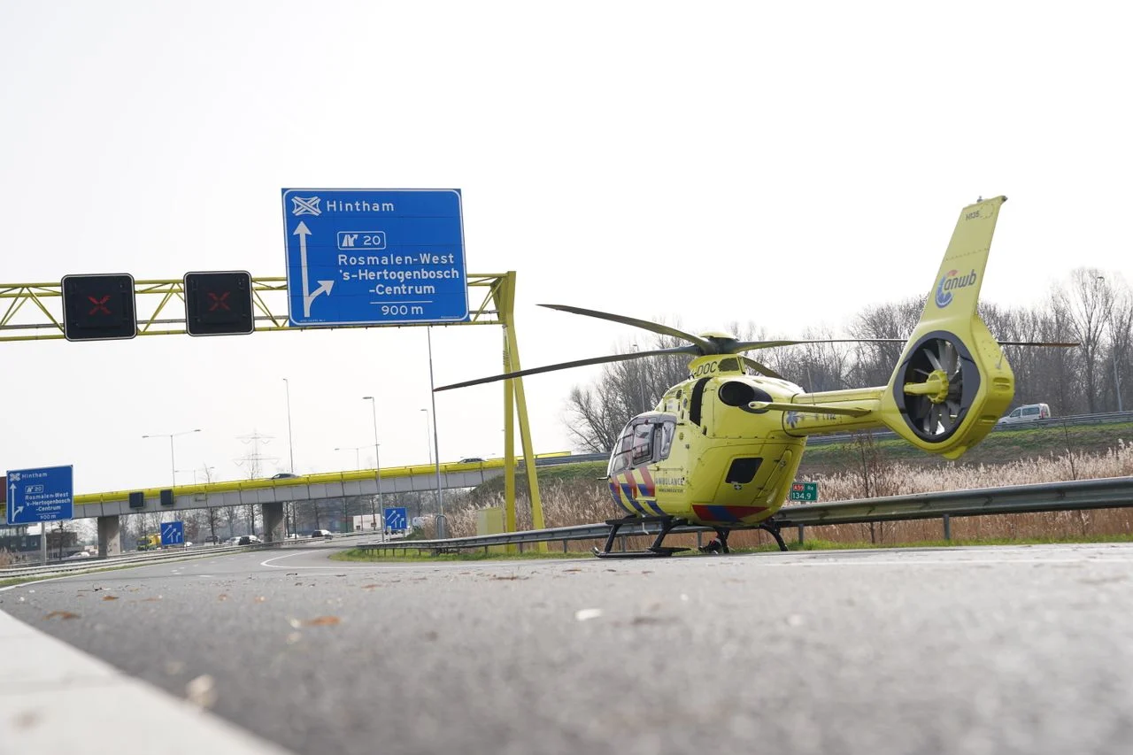Trauma helicopter landed on highway (photo: Bart Meesters / Heitink Press Agency).