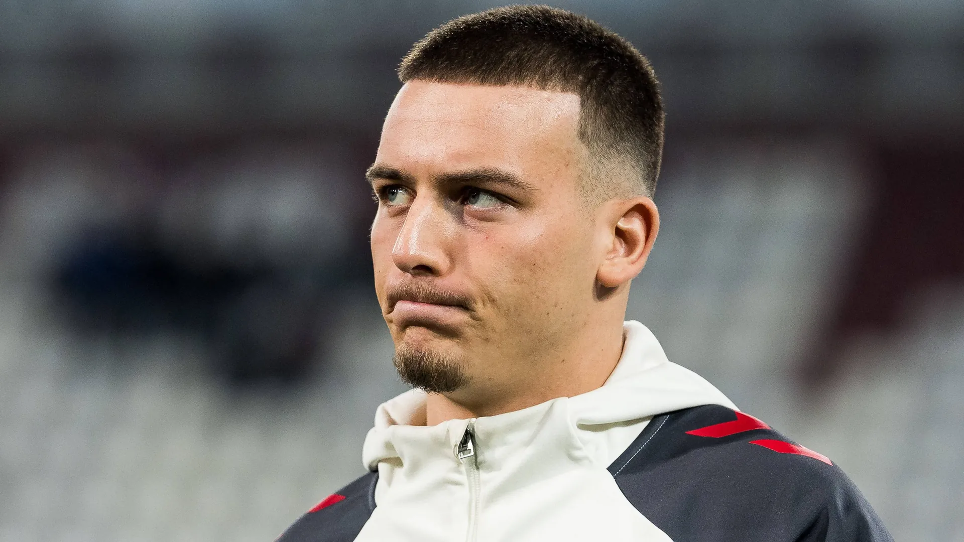 Said El Mala warming up (symbolic photo): Will the Cologne youngster make it to the World Cup?