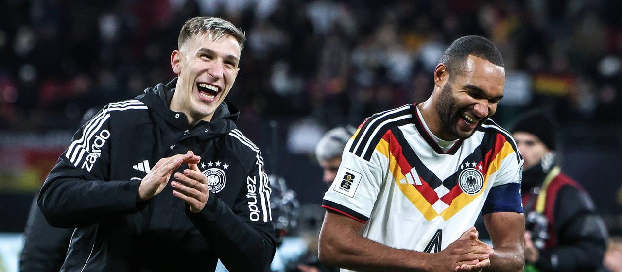 Nico Schlotterbeck (l.) and Jonathan Tah (r.)