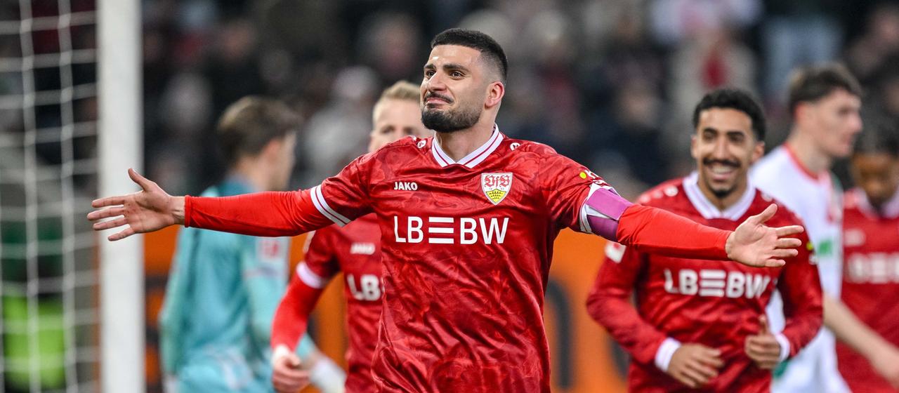 Stuttgart's Deniz Undav (from) celebrates his second goal in the game against Augsburg